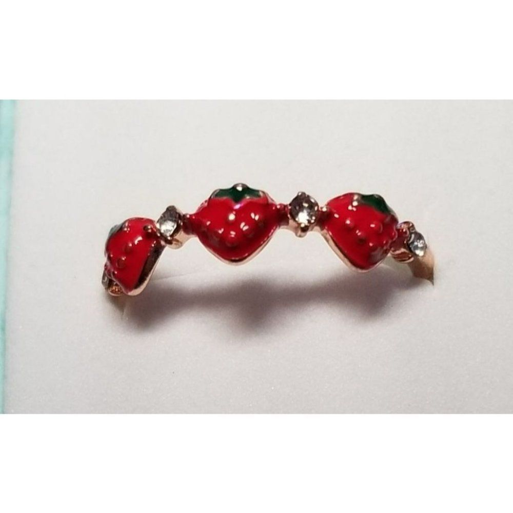 Strawberry Ring - Picture 2 of 3
